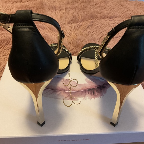 Jessica Simpson heels - Picture 3 of 6